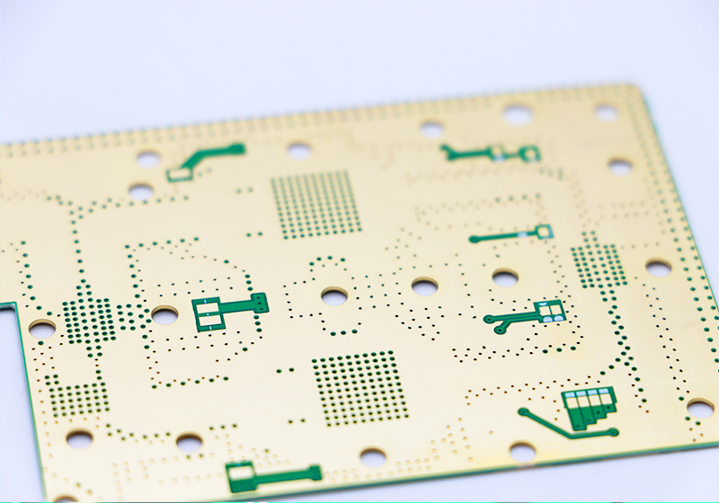 Výrobcovia PCB vám pomôžu pochopiť rozdiel medzi ponornými zlatými a pozlátenými doskami